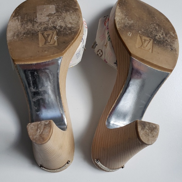 Louis Vuitton heels - Picture 2 of 4